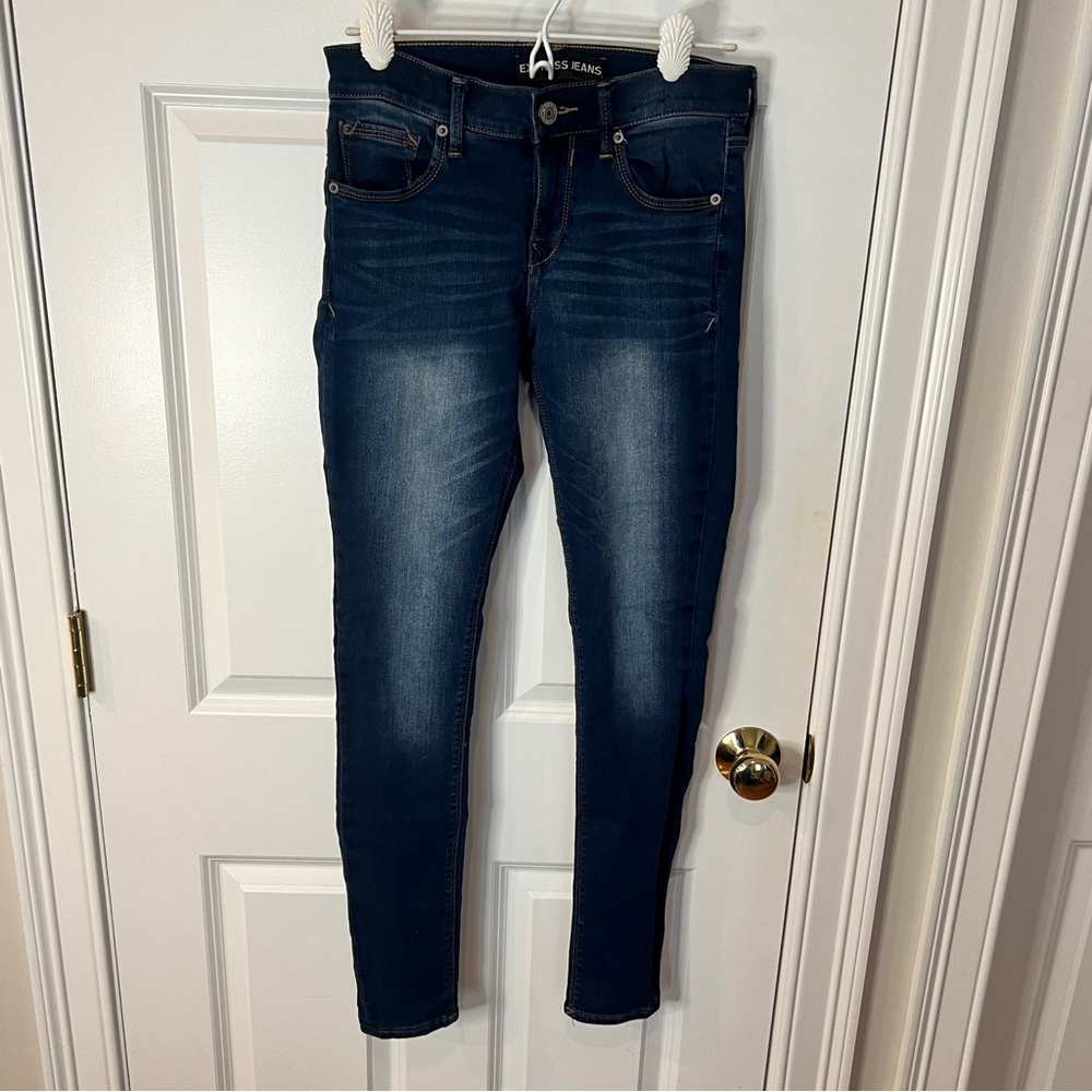 Express Mid Rise Legging Jean - Picture 5 of 9